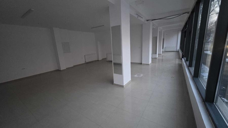 Spațiu comercial, de 140 mp, în Central