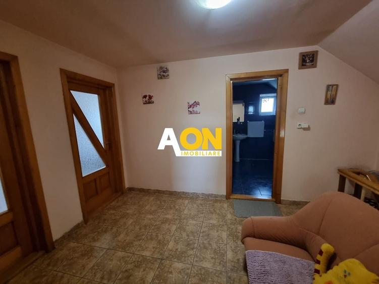 Casă individuală cu 5 camere cu Canalizare în Micești