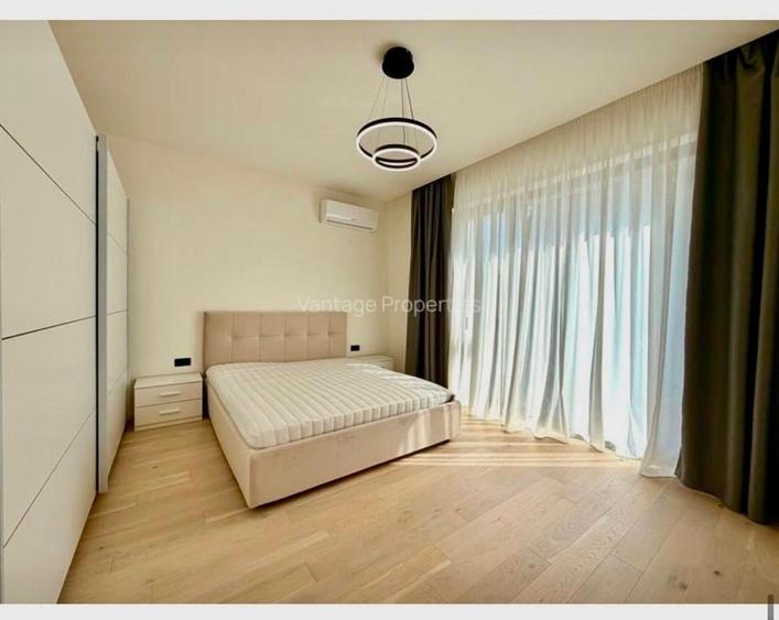 Casă individuală cu 5 camere cu Piscina în Iancu Nicolae