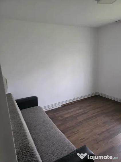 Apartament cu 2 camere decomandat în Mătăsari