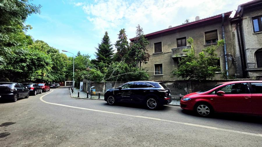 Unele proprietati se cumpara cu ochii. In Rahmaninov 9 cumperi cu imaginatia - 19