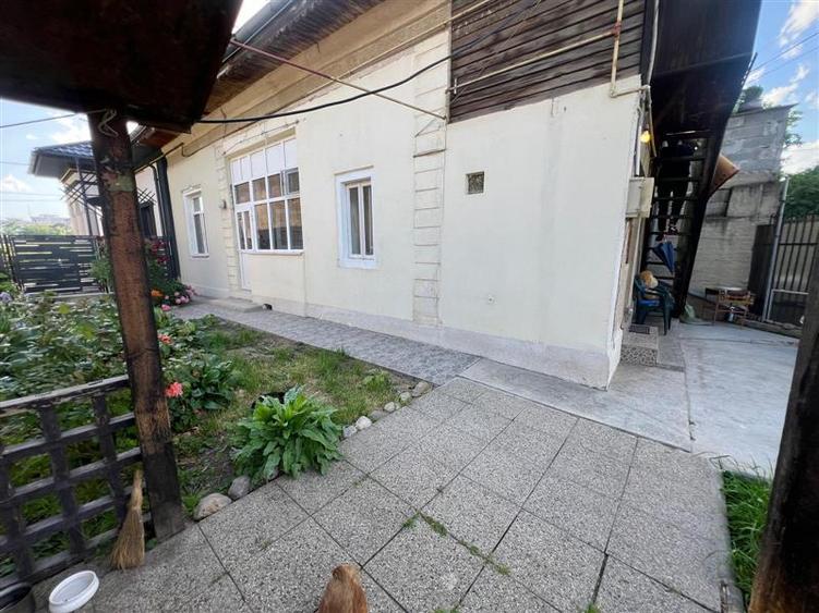 Casă cu 2 camere cu Canalizare în Unirii