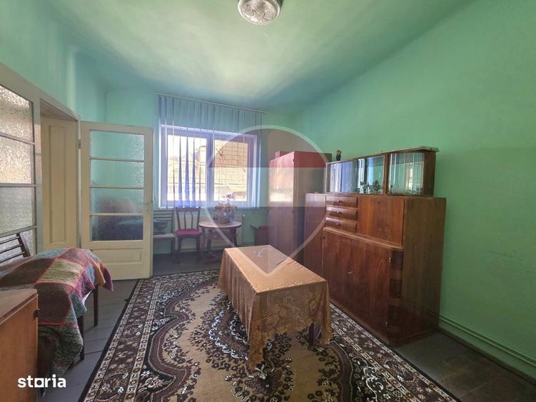Casă cu 4 camere cu Teren 602 Mp în Central