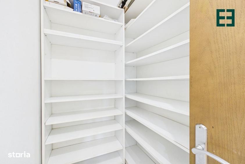 Apartament cu 4 camere semidecomandat în Micălaca
