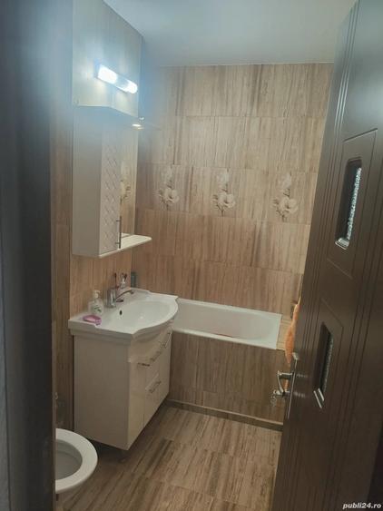 Apartament cu 2 camere decomandat în 1 Mai