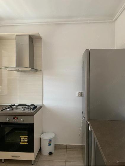 Apartament cu 2 camere decomandat în Între Lacuri