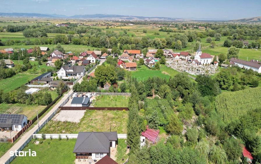 Teren de 1000 mp, în Chichiș