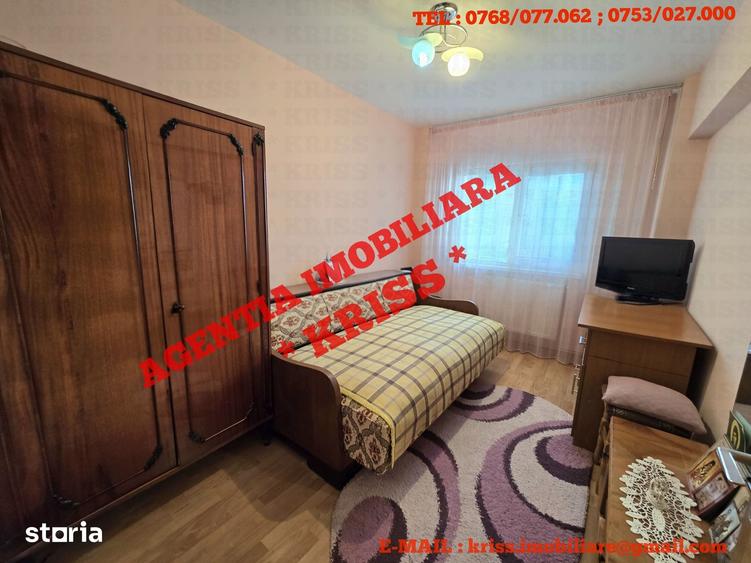 Apartament cu 3 camere decomandat în Exercițiu