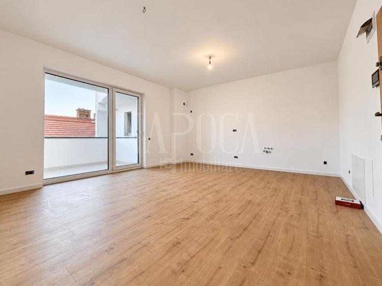 Apartament cu 2 camere semidecomandat în Central