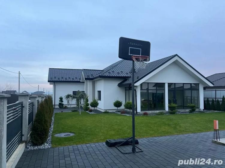 Casă cu 4 camere cu Teren 750 Mp în Central
