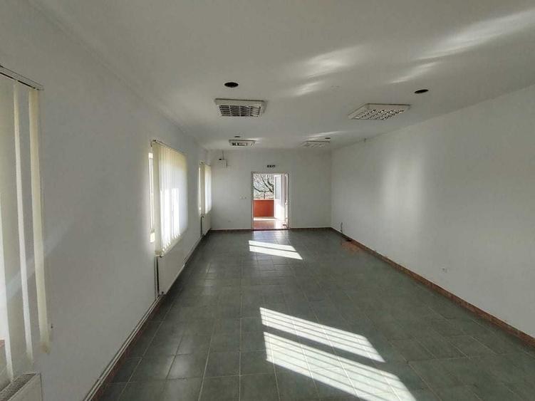 Casă cu 4 camere în Turbuța