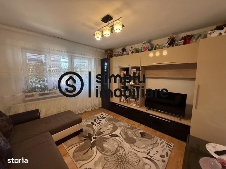 Apartament cu 2 camere decomandat în Craiovița Nouă
