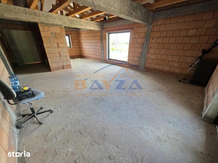 Casă cu 4 camere cu Teren 600 Mp în Recea