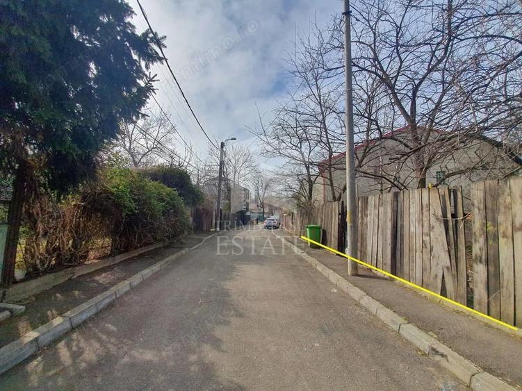 Teren de 1040 mp, în Dristor