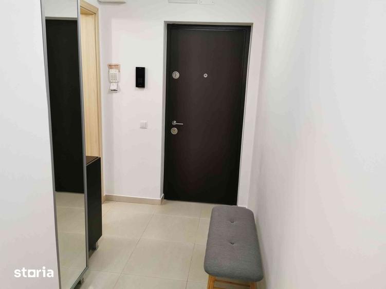 Apartament cu 2 camere decomandat, mobilat în Tractorul
