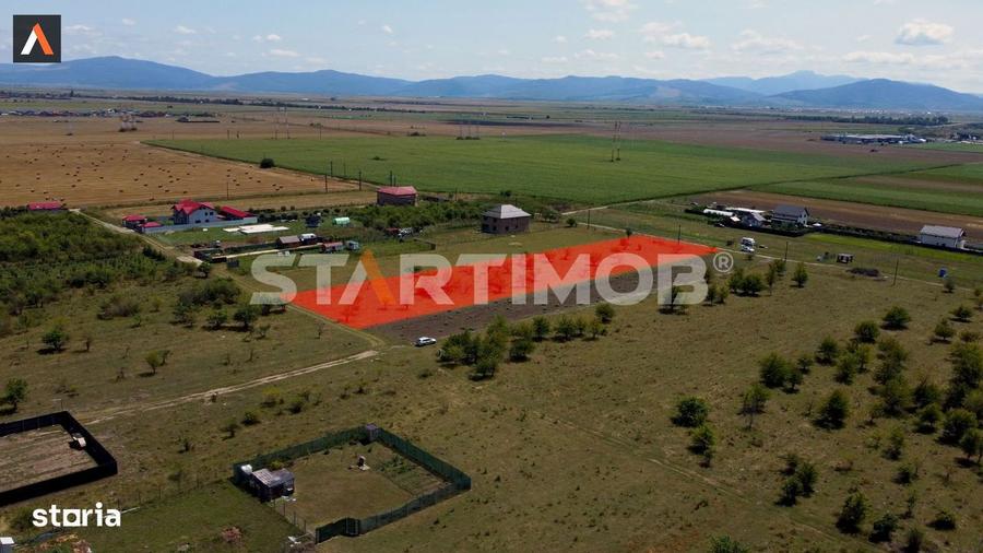 Teren de 2900 mp, în Sânpetru