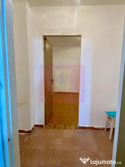 Apartament cu 2 camere decomandat în Apusului
