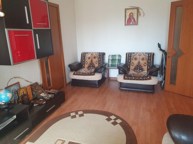 Apartament cu 2 camere semidecomandat în Drumul Taberei