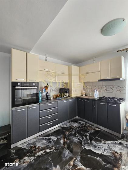 VILA DE VANZARE BACAU P+E+M (de locuit si birou , clinica, notarriat, - 8