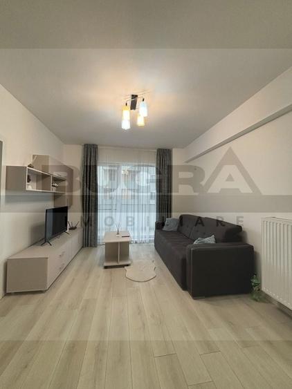 Apartament cu 3 camere semidecomandat, mobilat în Zorilor