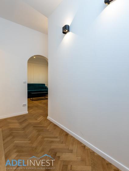 Apartament cu 3 camere semidecomandat, mobilat în Universitate