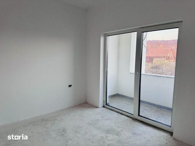 Casă cu 4 camere cu Teren 280 Mp în Grigorescu
