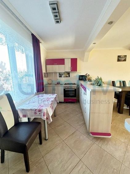 Casă individuală cu 5 camere cu Canalizare în Sântandrei