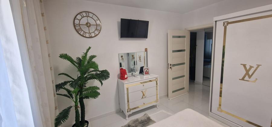 Apartament cu 2 camere semidecomandat în Ana Ipătescu