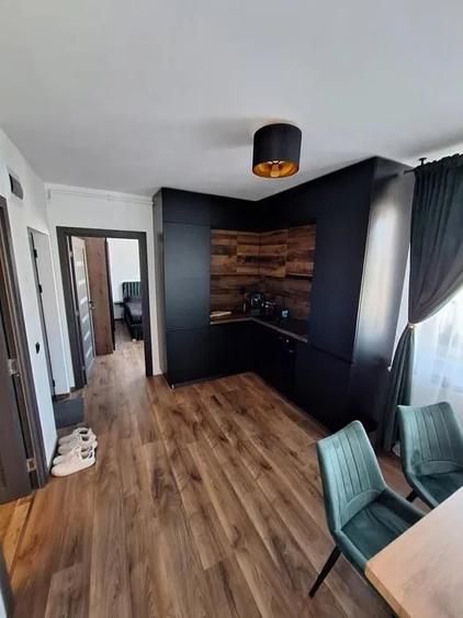 Apartament cu 3 camere decomandat, mobilat în Florești — fotografia 1