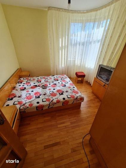 Casă cu 3 camere cu Teren 120 Mp în Școlilor