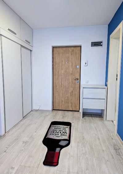 Apartament cu 2 camere semidecomandat, mobilat în Între Lacuri