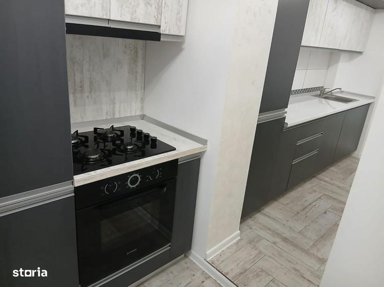 Apartament cu 3 camere semidecomandat în Trivale