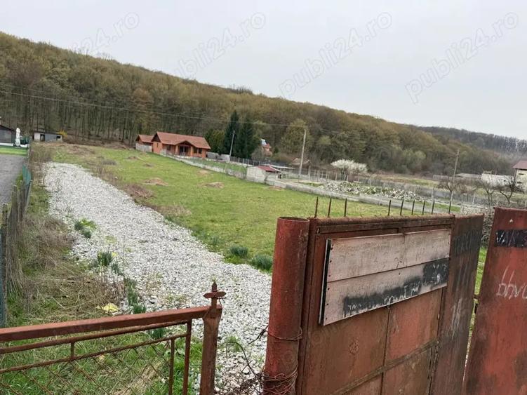 Teren de 3258 mp, în Hidiș