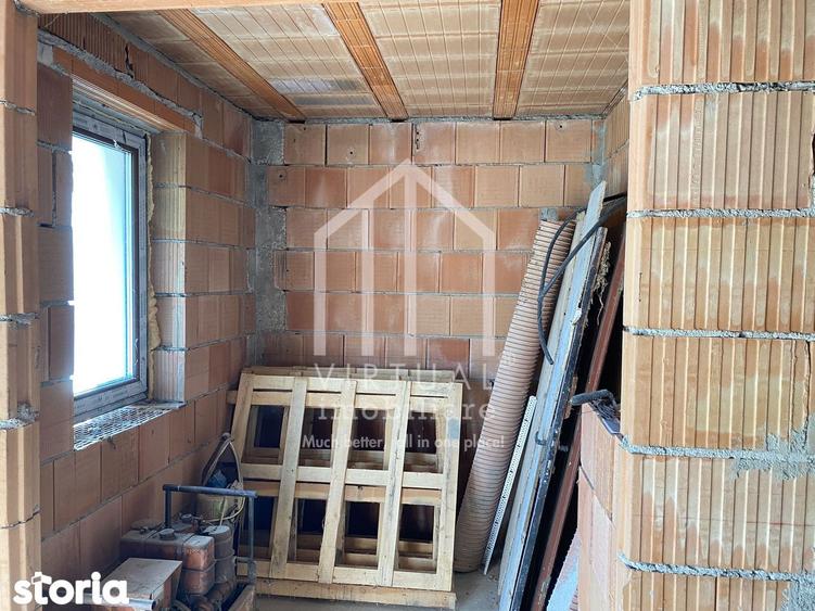 Casă cu 5 camere cu Teren 496 Mp în Șura Mare