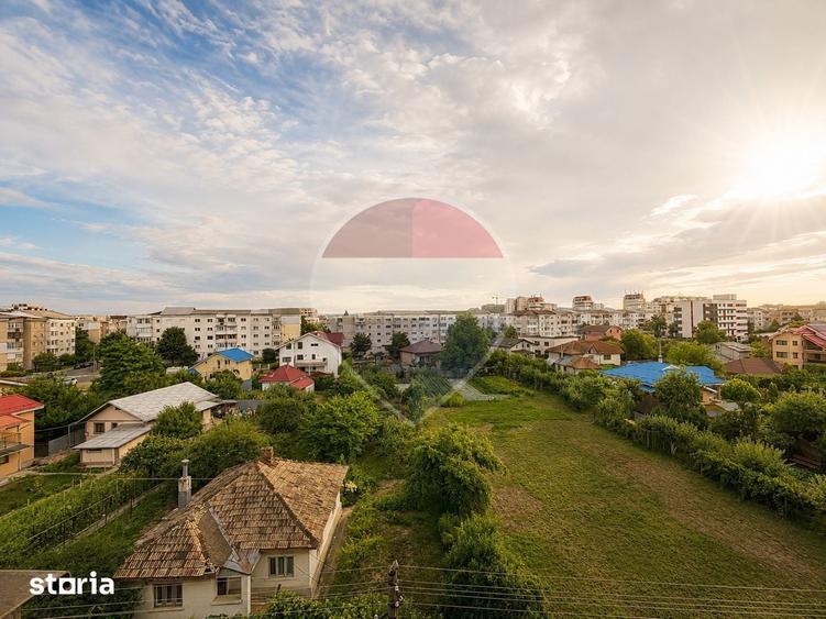 Apartament cu 3 camere în Mioriței