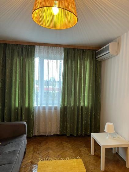 Apartament cu 2 camere decomandat în Independenței