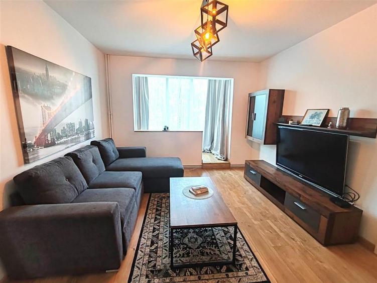 Apartament 2 camere, cochet, Astra - 1