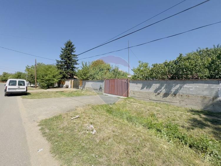 Teren Construcții intravilan de 6210 mp, în Apateu
