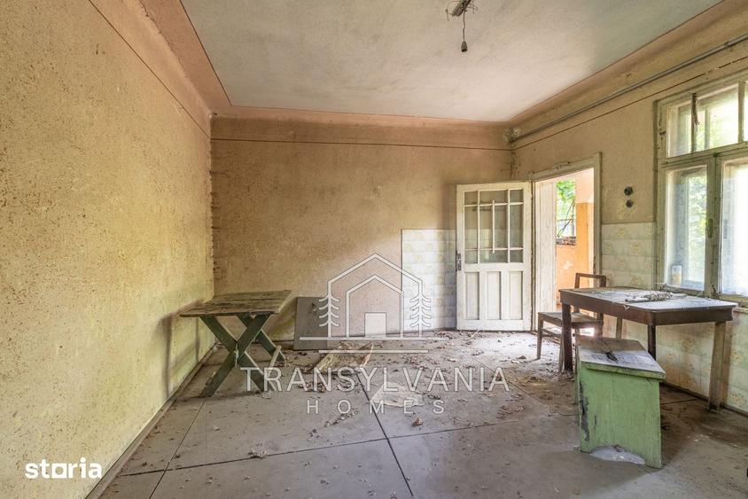 Casă cu 5 camere cu Teren 1922 Mp în Tritenii de Jos