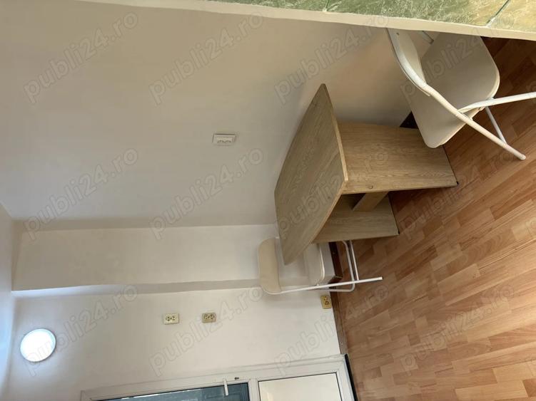 Apartament cu 2 camere decomandat în 1 Mai