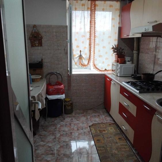 Apartament cu 2 camere semidecomandat în Băneasa