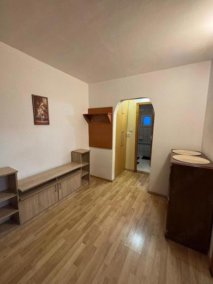 Apartament cu 2 camere decomandat în Tolstoi