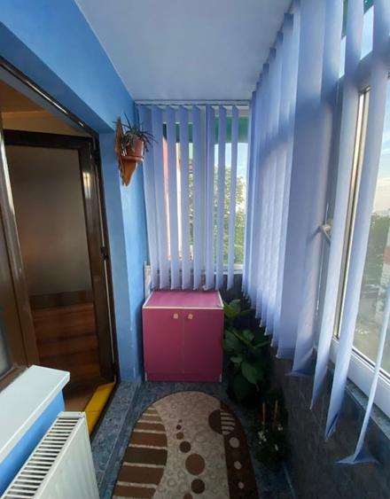 Apartament cu 3 camere decomandat, mobilat în 1 Mai