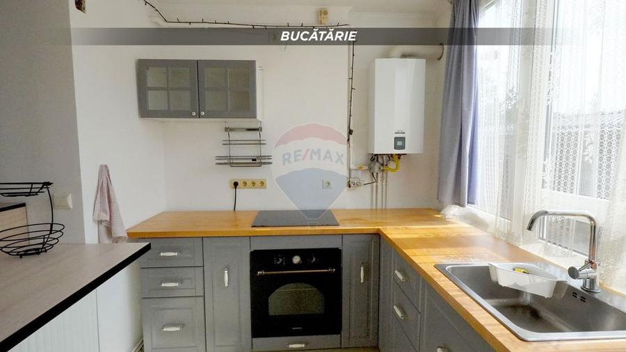 Apartament cu 3 camere decomandat în Central