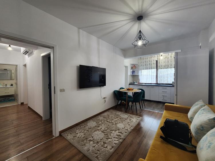 Apartament cu 3 camere decomandat, mobilat în Cug