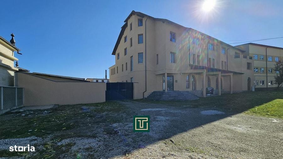 Apartament cu 4 camere în Central