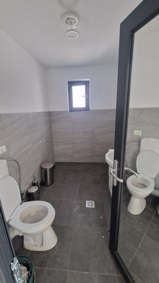 Apartament cu 3 camere nedecomandat în Central