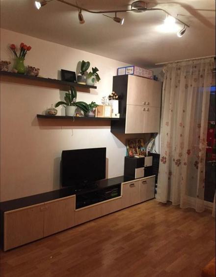 Apartament cu 2 camere decomandat în Teiul Doamnei