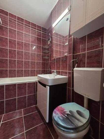 Apartament cu 3 camere decomandat în Mazepa 1