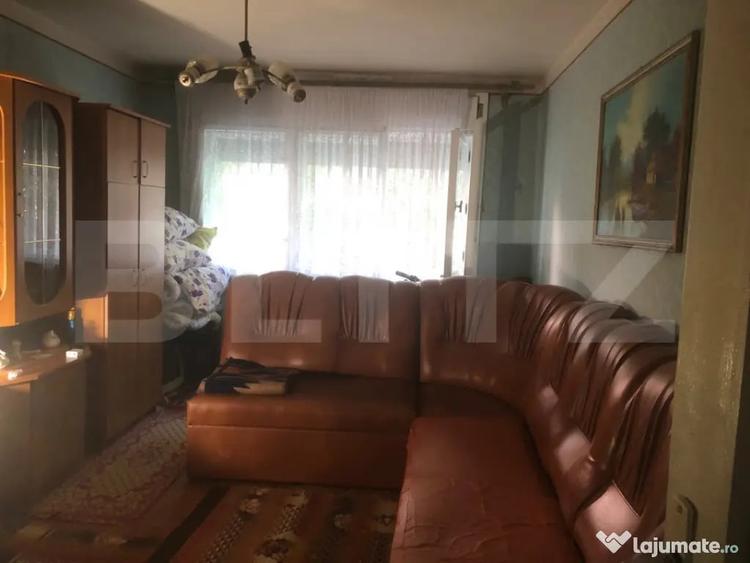 Apartament cu 4 camere decomandat, mobilat în Micro 15